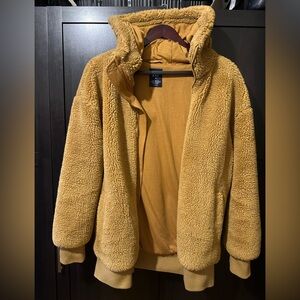 GAP Camel Teddy Sherpa Jacket – Size Small 🤎 | Cozy Chic | Fall/Winter Essential